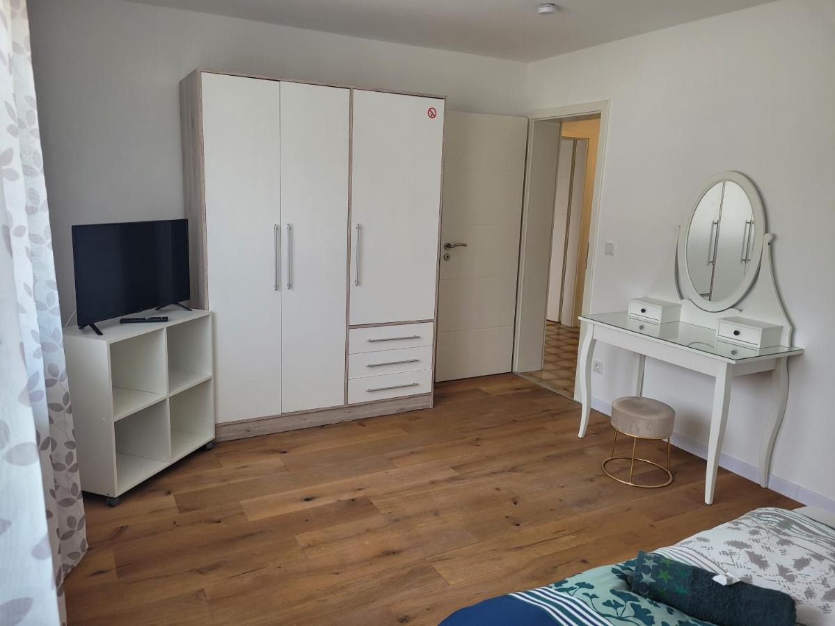Ferienwohnung Anna Oftersheim Schwetzingen Hockenheim 3 Zimmer Mit Balkon Экстерьер фото